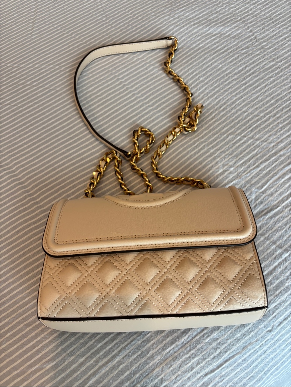 Tory Burch Cream Quilted Chain Shoulder Bag with Gold Hardware